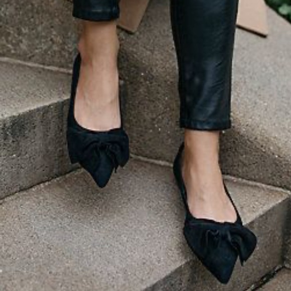Vince Camuto Shoes - NWT Vince Camuto Pindia Ballet Flats in Black Suede size 8M.